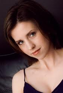 Emily Perkins - Poster 3