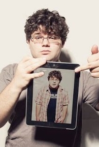 Jonathan Daniel Brown | Artista | Filmow