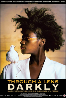 Câmera Escura: Os Fotógrafos Negros e a Emergência de uma Raça - Poster / Capa / Cartaz - Oficial 1