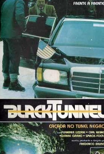 Caçada no Túnel Negro - Poster / Capa / Cartaz - Oficial 1