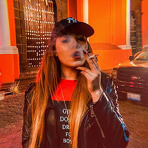 Foto de perfil de Letícia