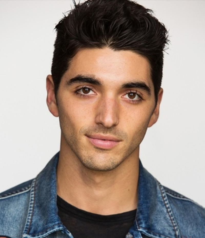 Taylor Zakhar Perez - Foto 6