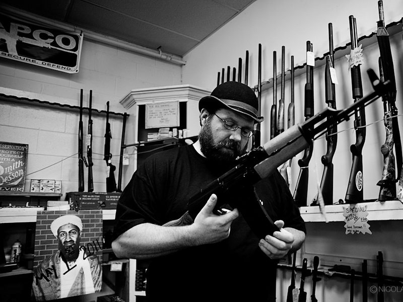 Foto 12 de In Guns We Trust