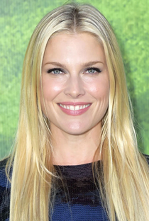 Ali Larter - Poster 5