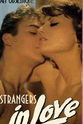  de Filme Strangers In Love (1983)