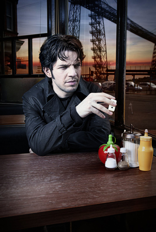 Poster 4 de Série Being Human (4ª Temporada) (2012)