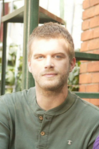 Poster de Episódio 6. Bölüm (2007)
