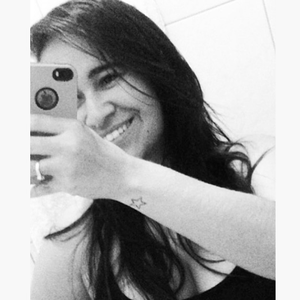 Foto de perfil de Renara Fernandes