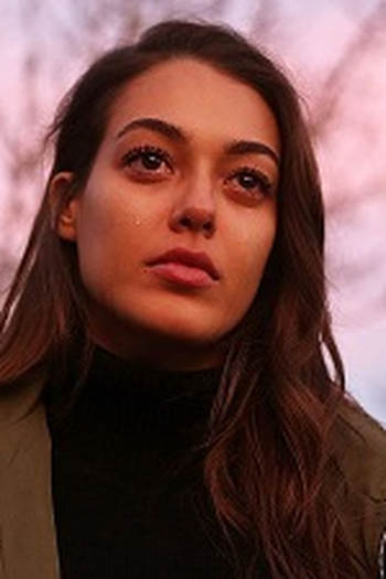 Poster de Episódio 9. Bölüm (2017)