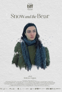 Snow and the Bear - Poster / Capa / Cartaz - Oficial 1