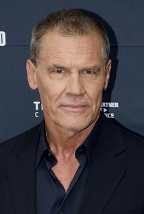 Josh Brolin - Poster 1