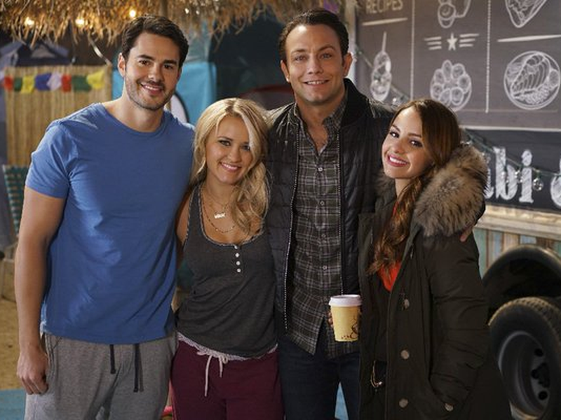 Foto 7 de Young & Hungry (3ª Temporada)