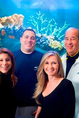 Com água até o pescoço (1ª temporada) (Tanked)