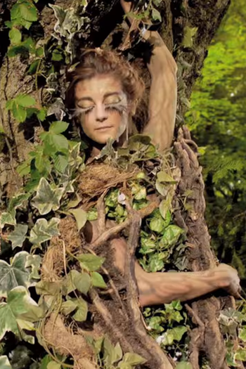  de Curta Mother Earth (2012)