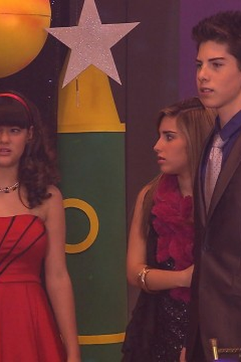 Poster de Episódio Baile De Bienvenida - Parte 2 (2012)