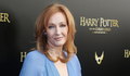 Crise nos Bastidores da Nova Série de Harry Potter: J.K. Rowling Considera Processo Contra Diretor da HBO