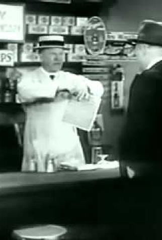 Poster 1 de Curta The Pharmacist (1933)