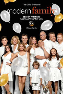 Família Moderna (9ª Temporada) - Poster / Capa / Cartaz - Oficial 1