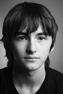 Isaac Hempstead-Wright - Poster 3