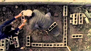 Trailer: Ciné-club EdL - Les Toilettes du Pape - Enrique Fernandez - 2007