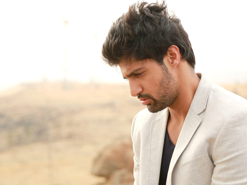 Foto 15 de ‎One Night Stand‬