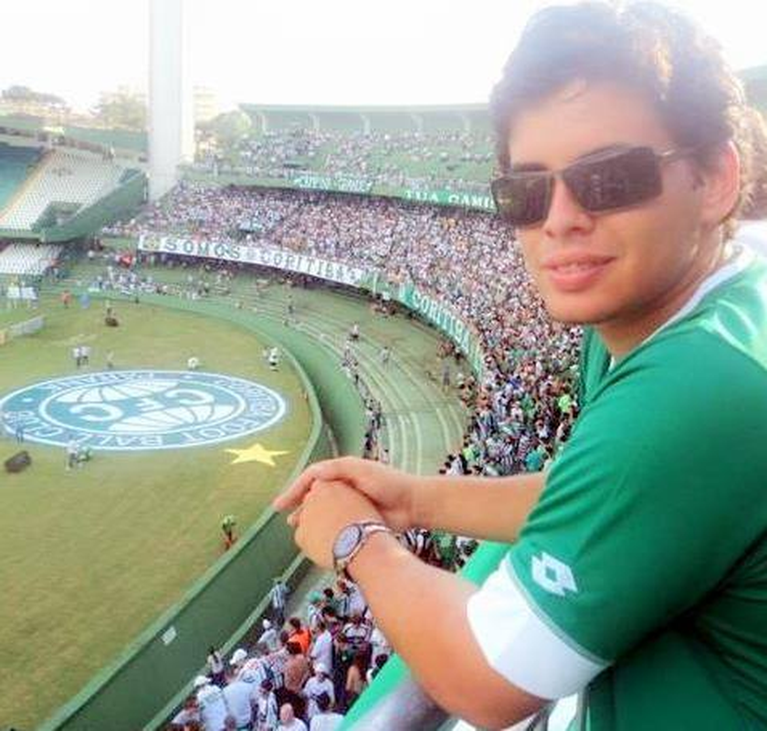Ádamo - Foto 1
