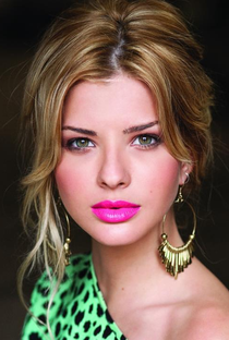 Eugenia Suárez - Poster 1