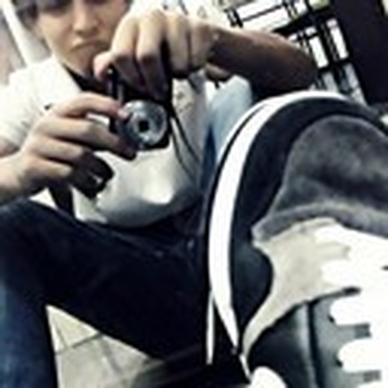 Mendes, - Foto 1