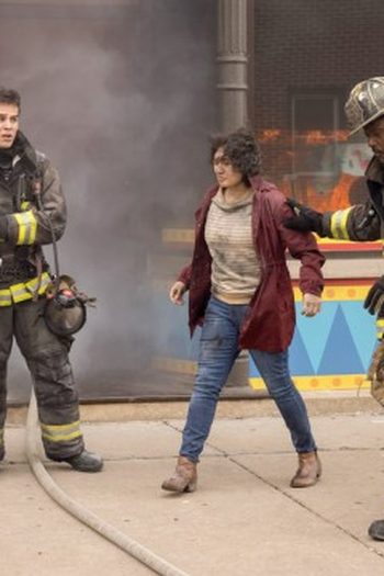 Poster de Episódio Natural Born Firefighter (2021)