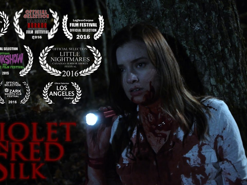 Foto 1 de Violet in Red Silk