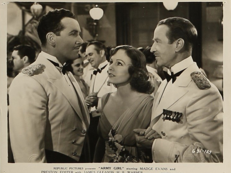 Foto 2 de A Pequena Do Exército