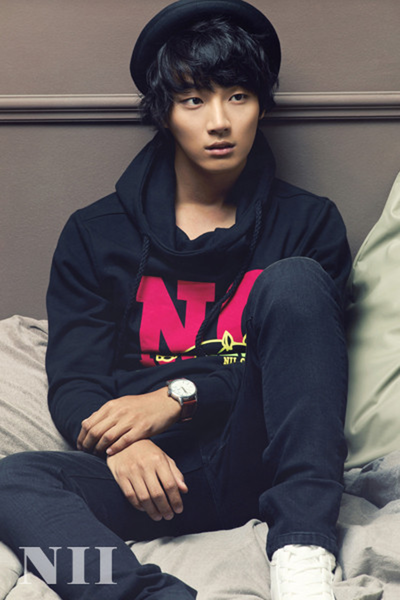 Yoon Shi Yoon - Foto 12
