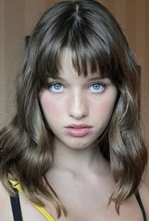 Ever Anderson - Poster / Capa / Cartaz - Oficial 2