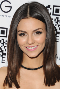 Victoria Justice - Poster 5