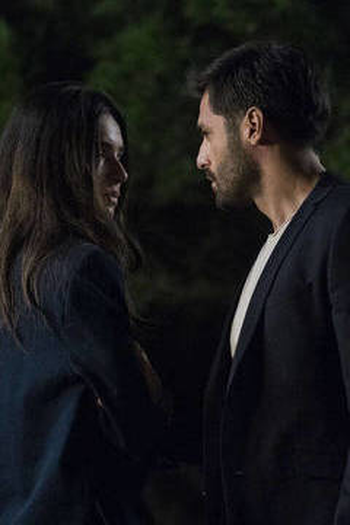 Poster de Episódio 8. Bölüm (2020)