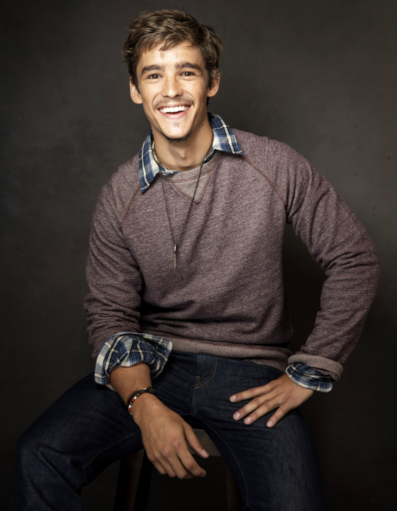 Brenton Thwaites - Foto 4