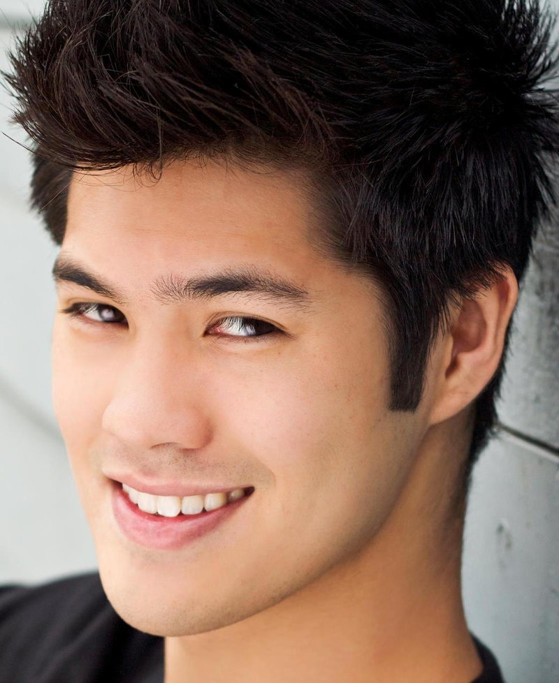 Ross Butler - Foto 12