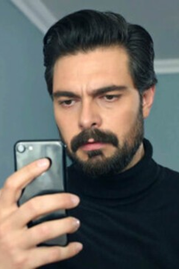 Poster de Episódio 180. Bölüm (2021)