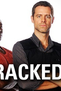 Cracked (1ª Temporada) - Poster / Capa / Cartaz - Oficial 2