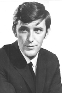 Tom Bell (I) - Poster 1