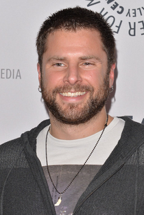 James Roday Rodriguez - Poster / Capa / Cartaz - Oficial 2