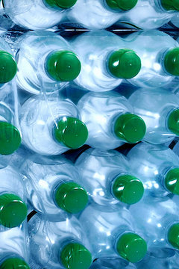 Poster de Episódio Bottled Water (2022)