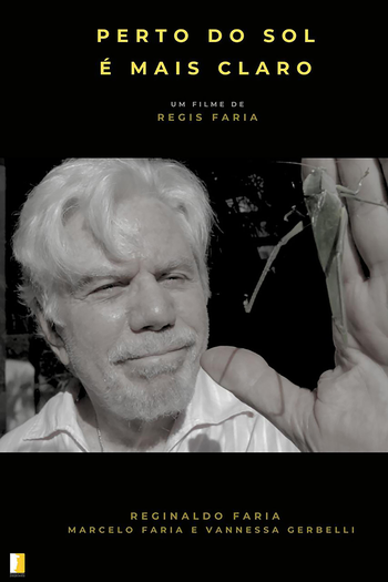 Poster de Filme Perto do Sol é Mais Claro (2025)