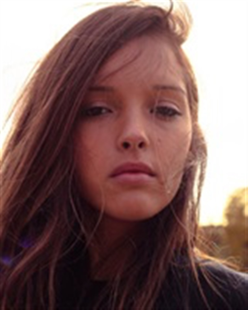 Lyna Khoudri - Foto 2