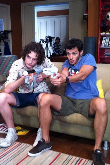 Poster de Série Morando Sozinho (3ª Temporada) (2012)