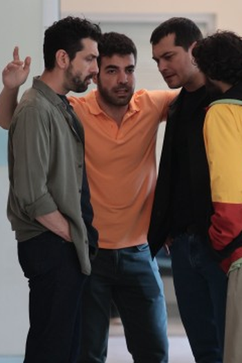 Poster de Episódio 19. Bölüm (2024)