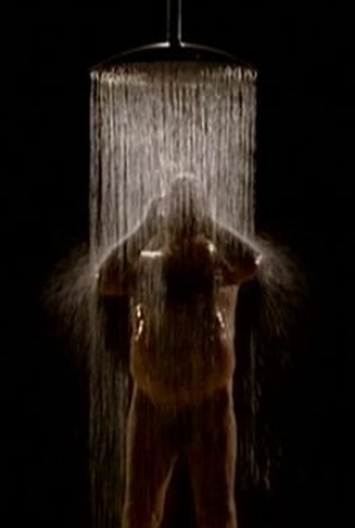 Poster 1 de Curta European Showerbath (2004)