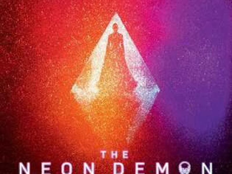 Foto 11 de Demônio de Neon