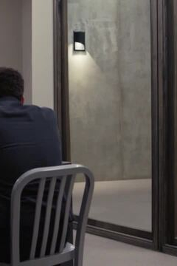 Poster de Episódio Strangers in the Night (2019)