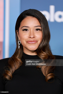 Gina Rodriguez (I) - Poster 1
